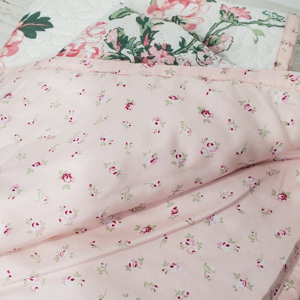 Pair of Shabby Chic Pink & Green Floral Quilted Pillow Shams Standard Size - Picture 4 of 6